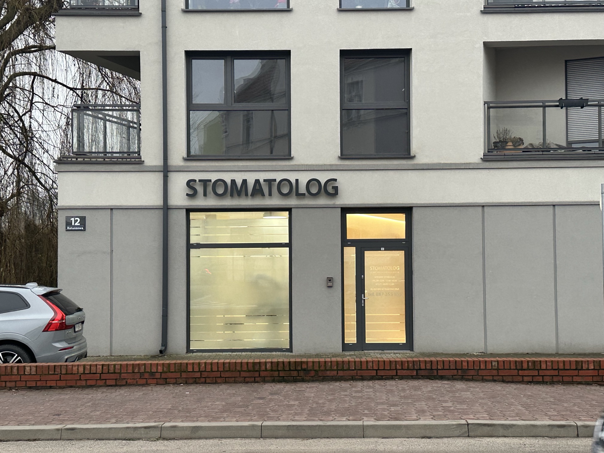 Stomatolog Szamotuły - kontakt i lokalizacja